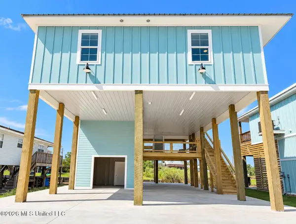 11157 New York Street, Bay Saint Louis, MS 39520