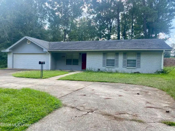 1154 W Border Avenue, Wiggins, MS 39577