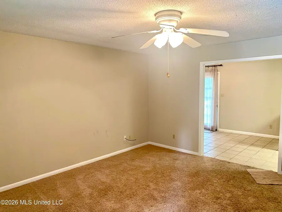 1154 W Border Avenue, Wiggins, MS 39577 - #3