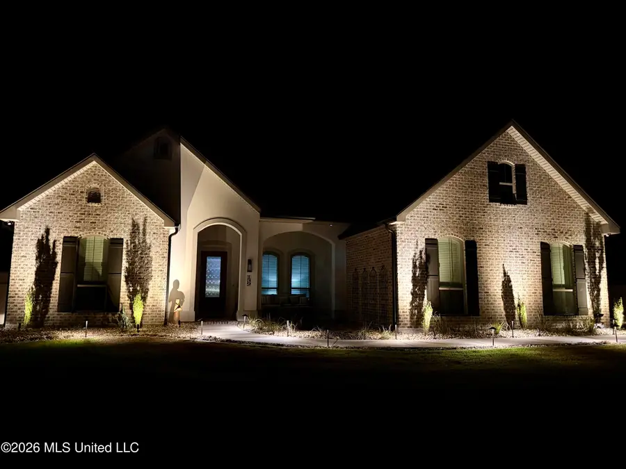 139 Jefferson Davis Parkway, Picayune, MS 39466 - #2