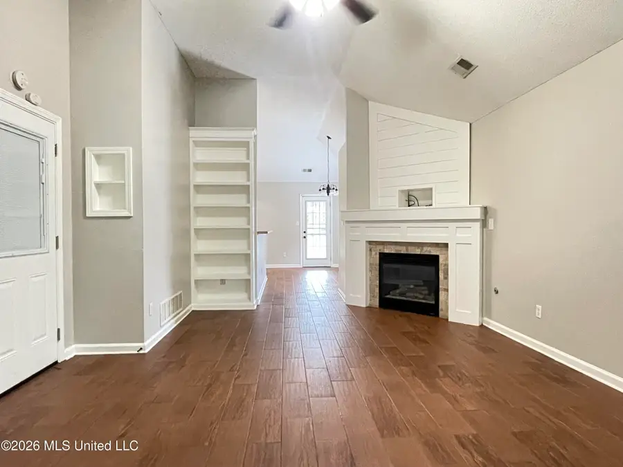7185 Crape Myrtle Drive, Olive Branch, MS 38654 - #2