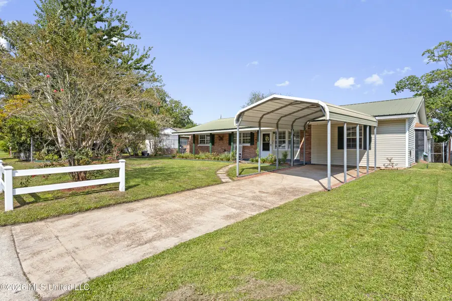 3214 Wesley Street, Pascagoula, MS 39567 - #3
