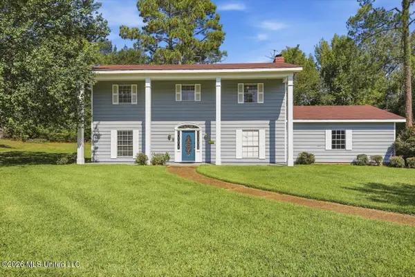 1086 Devonshire Drive, Jackson, MS 39206