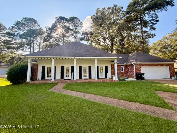 207 S Pear Orchard Road, Ridgeland, MS 39157