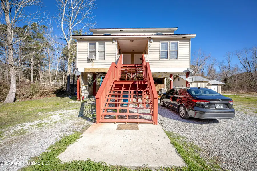 8704 Palm Avenue, Ocean Springs, MS 39564 - #2