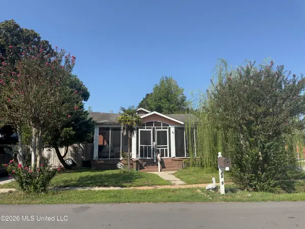 2405 East Avenue, Gulfport, MS 39501