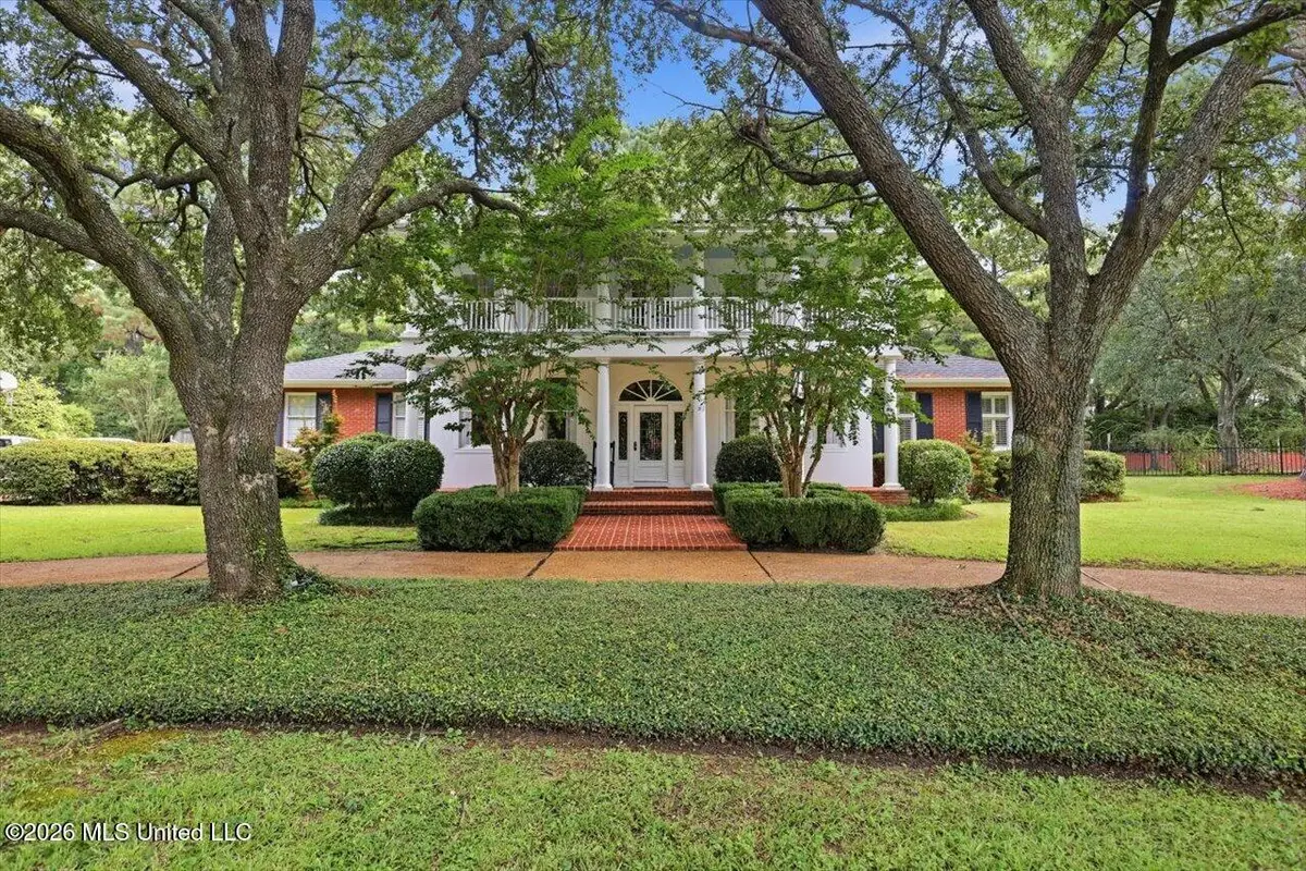64 Saint Andrews Place, Jackson, MS 39211 - #1