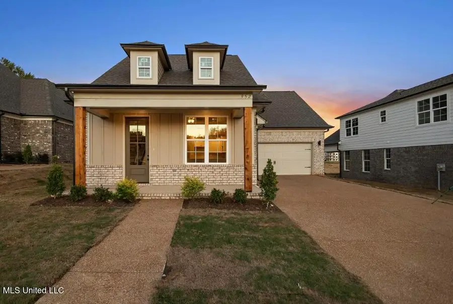 498 Sunflower Street, Nesbit, MS 38651 - #2