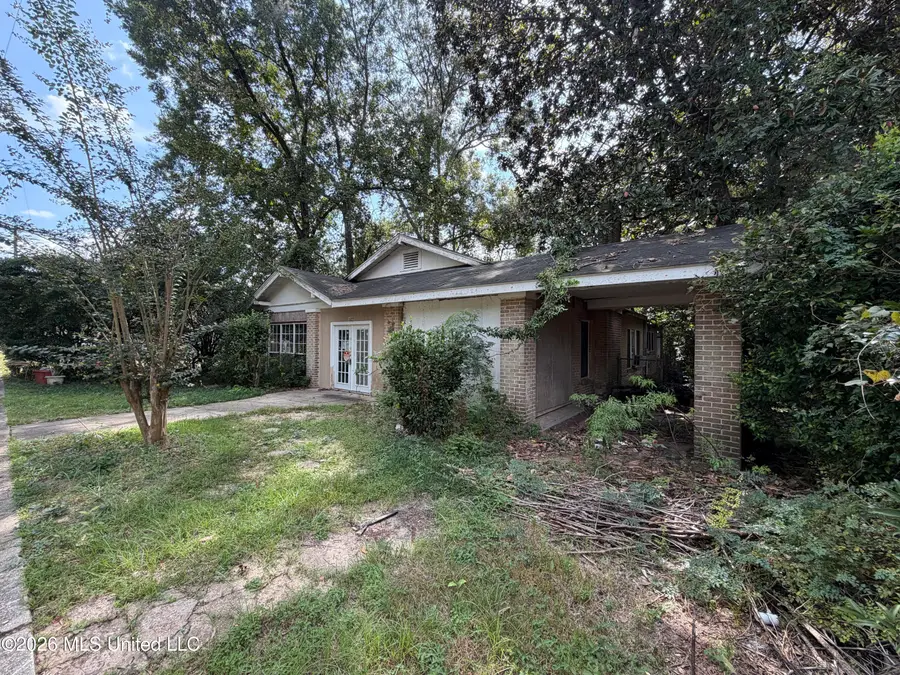 102 S Strahan Street, Poplarville, MS 39470 - #2