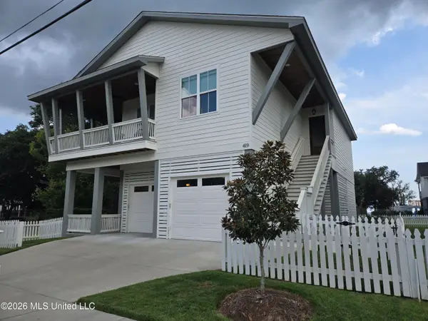 419 Saint Louis Avenue, Pass Christian, MS 39571