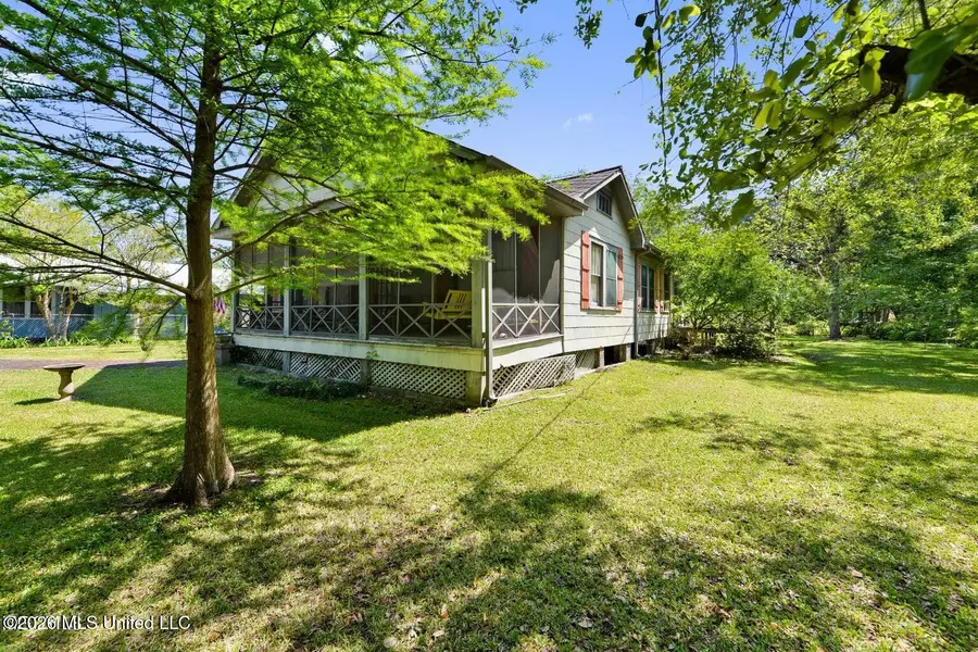 506 Ward Avenue, Ocean Springs, MS 39564 - #2