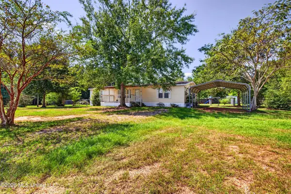 91 Lake Road, McHenry, MS 39561