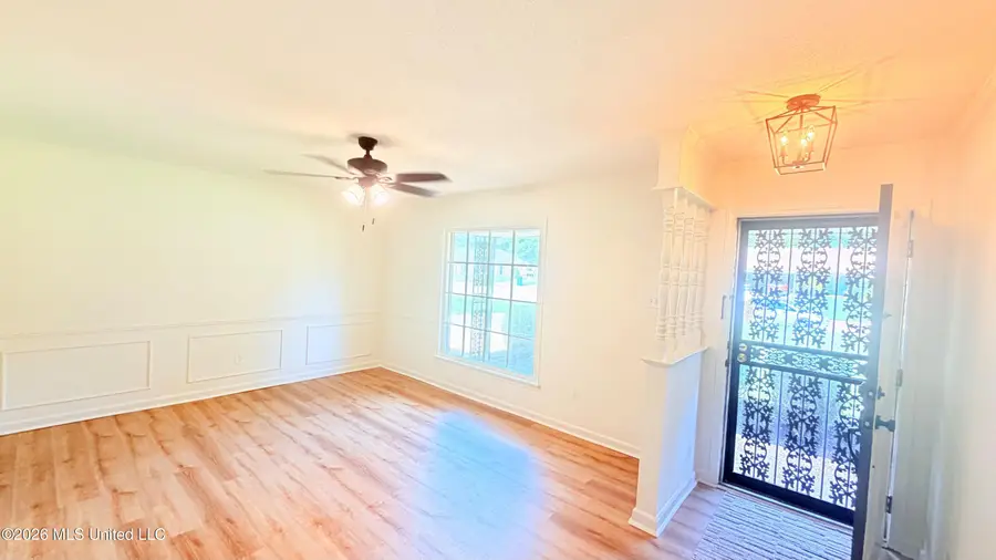 827 Dinwiddie Cove, Southaven, MS 38671 - #3