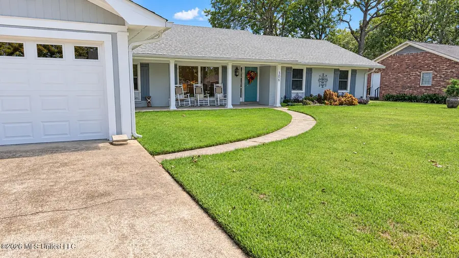 306 Oak Grove Drive, Grenada, MS 38901 - #2