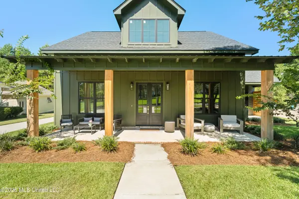 30 May Apple Avenue, Hattiesburg, MS 39402