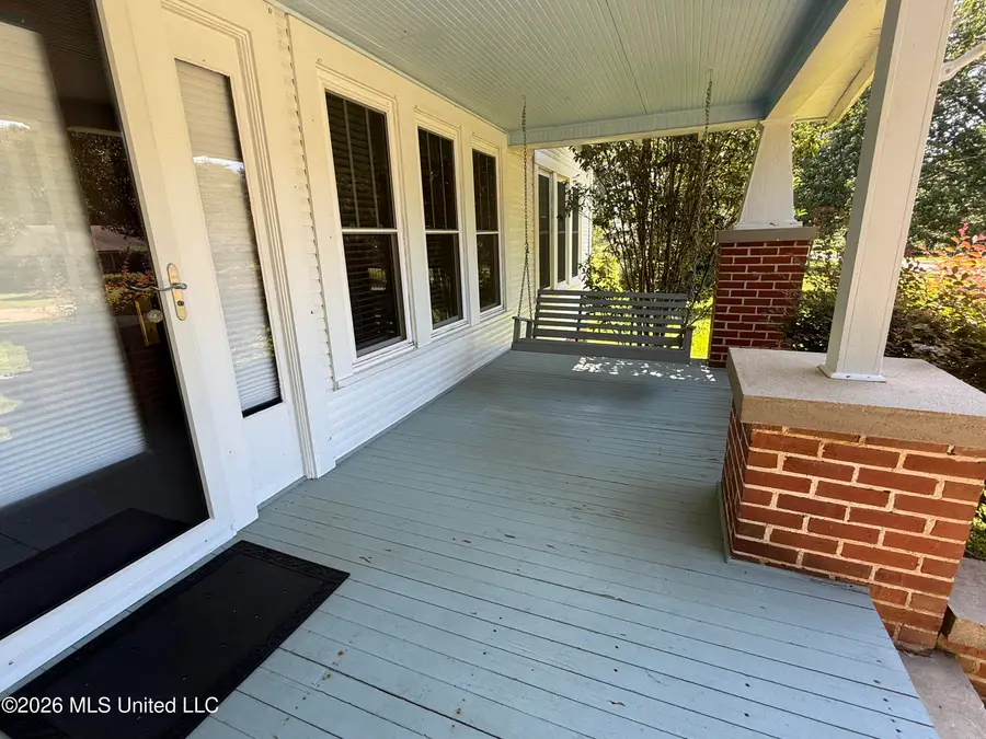 601 Cleveland Avenue, Tylertown, MS 39667 - #2