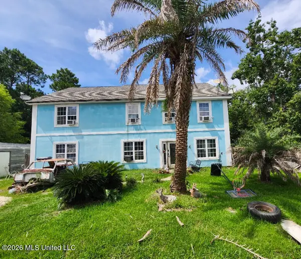 6186 E Lamar Street, Bay Saint Louis, MS 39520