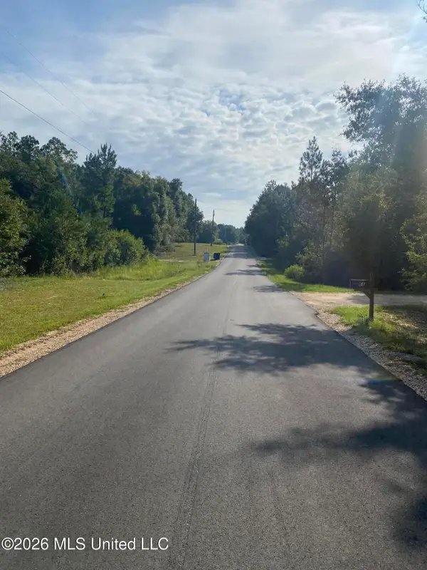 Grady Diamond Road, Perkinston, MS 39573