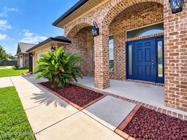 55 Tantallon Drive, Ocean Springs, MS 39564
