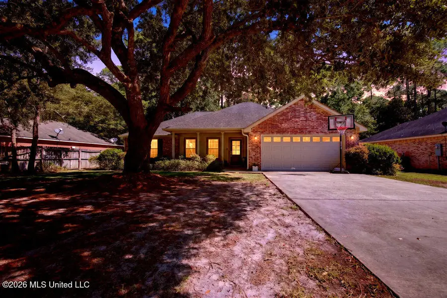 524 Oak Street, Ocean Springs, MS 39564 - #3