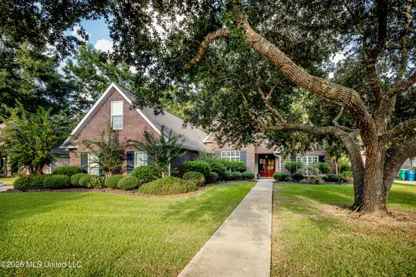 812 Canebrake Drive, Ocean Springs, MS 39564