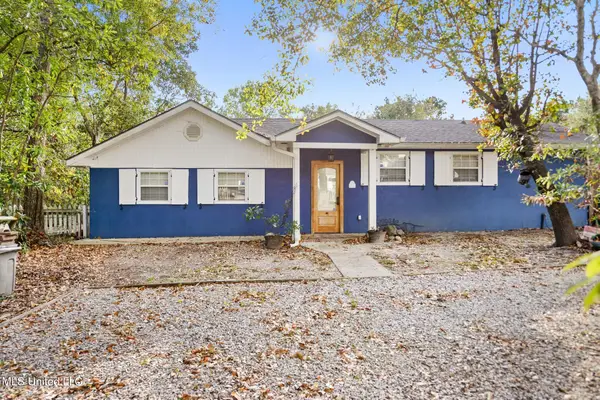 207 Vacation Lane, Waveland, MS 39576
