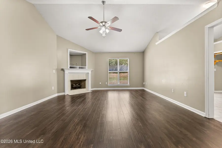 4062 Rosebury Lane, Horn Lake, MS 38637 - #3