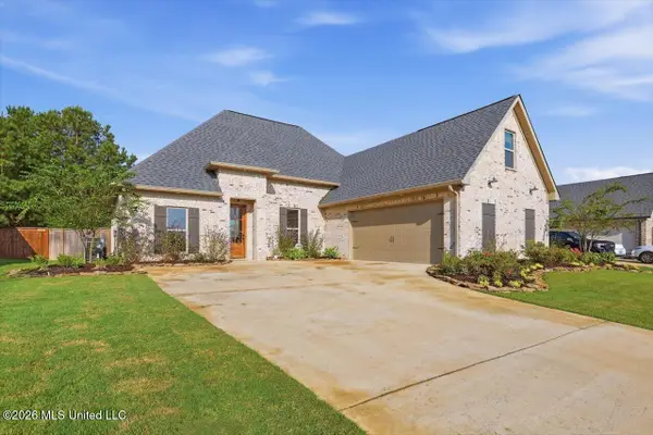 1237 Old Court Crossing, Flowood, MS 39232