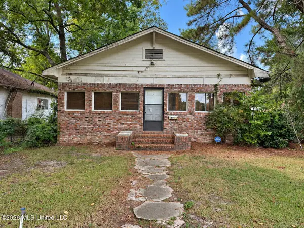 1834 N 3rd Avenue, Laurel, MS 39440