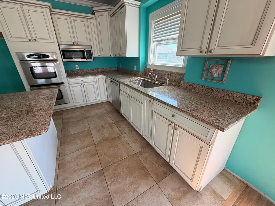 224 Oak Street, Biloxi, MS 39530 - #3