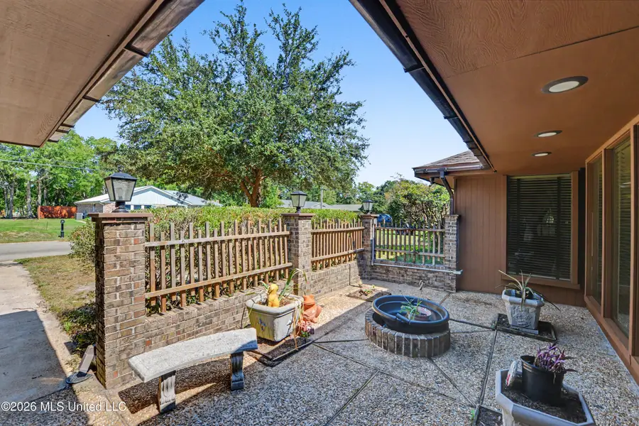 610 Sunset Drive, Bay Saint Louis, MS 39520 - #3