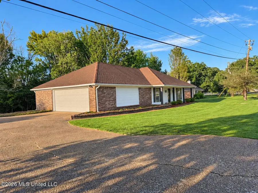 307 Siwell Meadows Drive, Byram, MS 39272 - #2