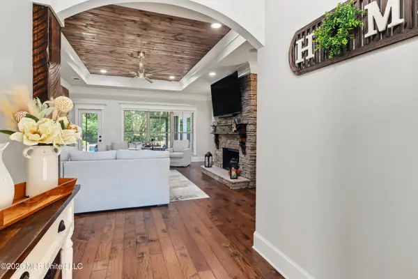 7296 Camellia Court, Pass Christian, MS 39571
