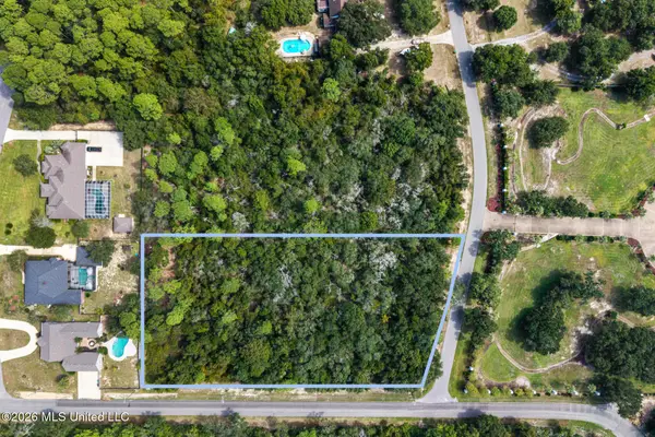Sound Bluff Rd, Ocean Springs, MS 39564