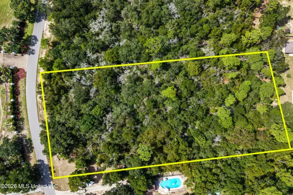 Sound Bluff Road, Ocean Springs, MS 39564