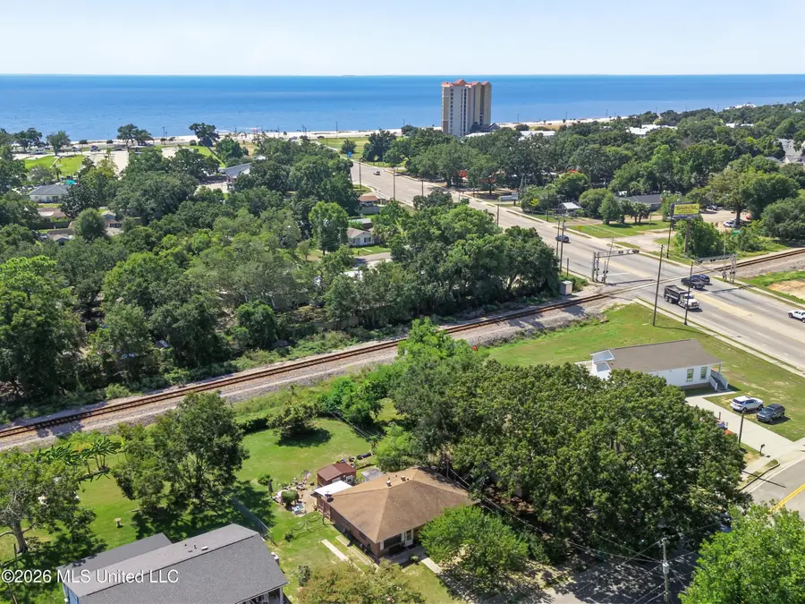 2006 Collins Boulevard, Gulfport, MS 39507 - #2
