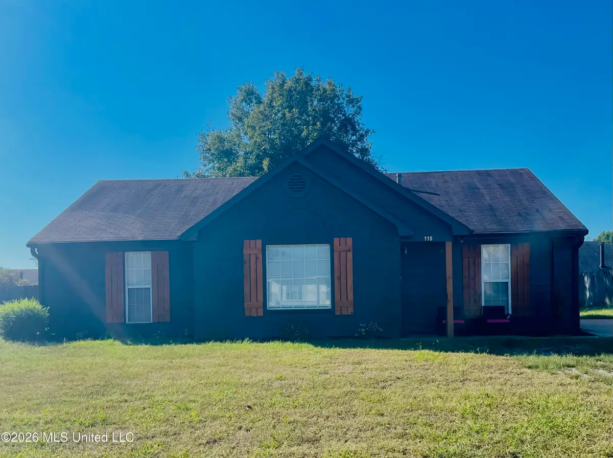 110 Country Meadows Drive, Senatobia, MS 38668 - #1