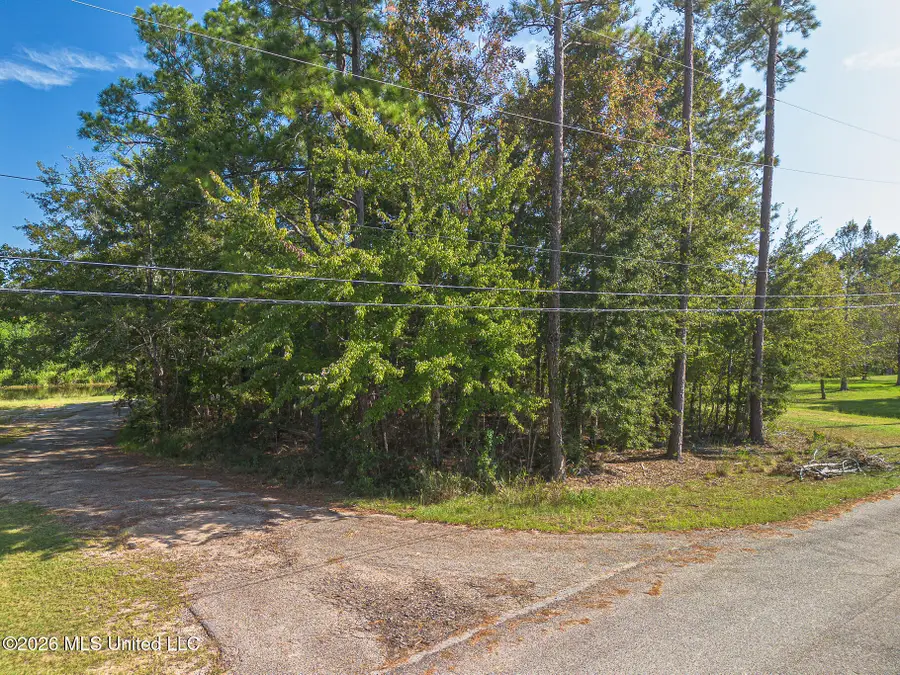 570 Anoai Way, Diamondhead, MS 39525 - #2