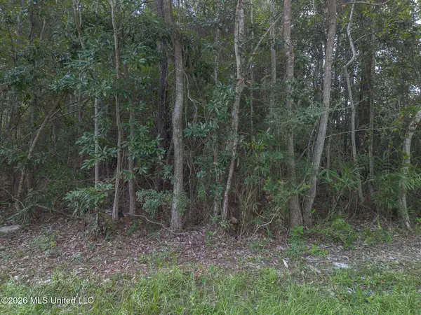 9970 Kahana Street, Diamondhead, MS 39525
