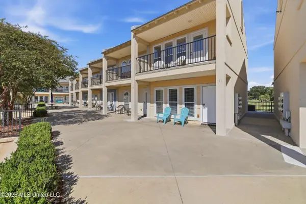 548 Beach Boulevard, Long Beach, MS 39560