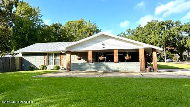 906 Columbus Drive, Pascagoula, MS 39567 - #1