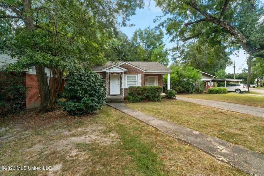 610 Mamie Street, Hattiesburg, MS 39401 - #2