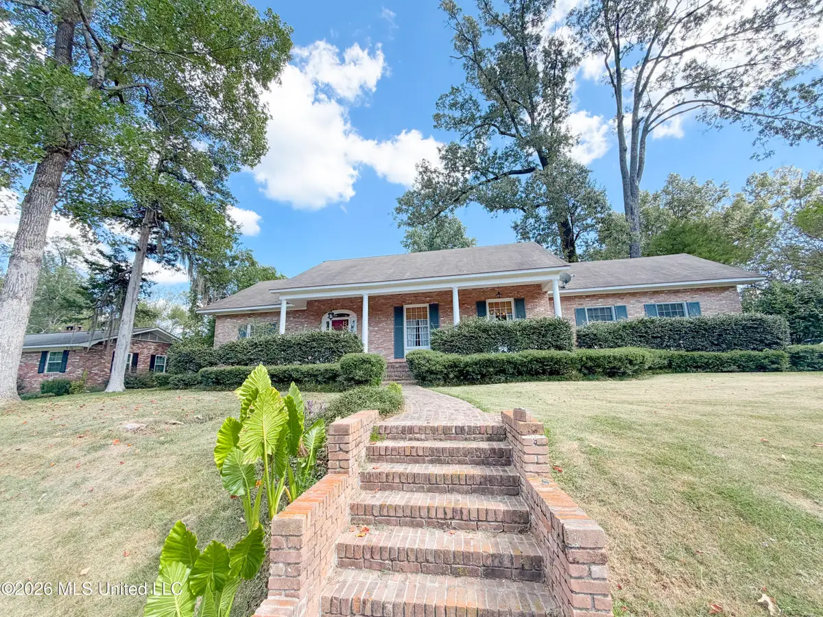 21 Oakhurst Drive, Natchez, MS 39120 - #1