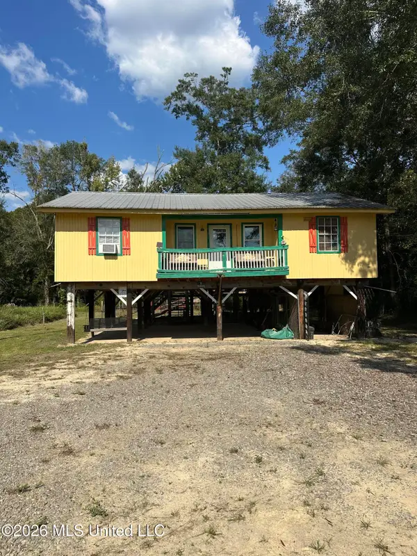 191 Plum Bluff Drive, Lucedale, MS 39452
