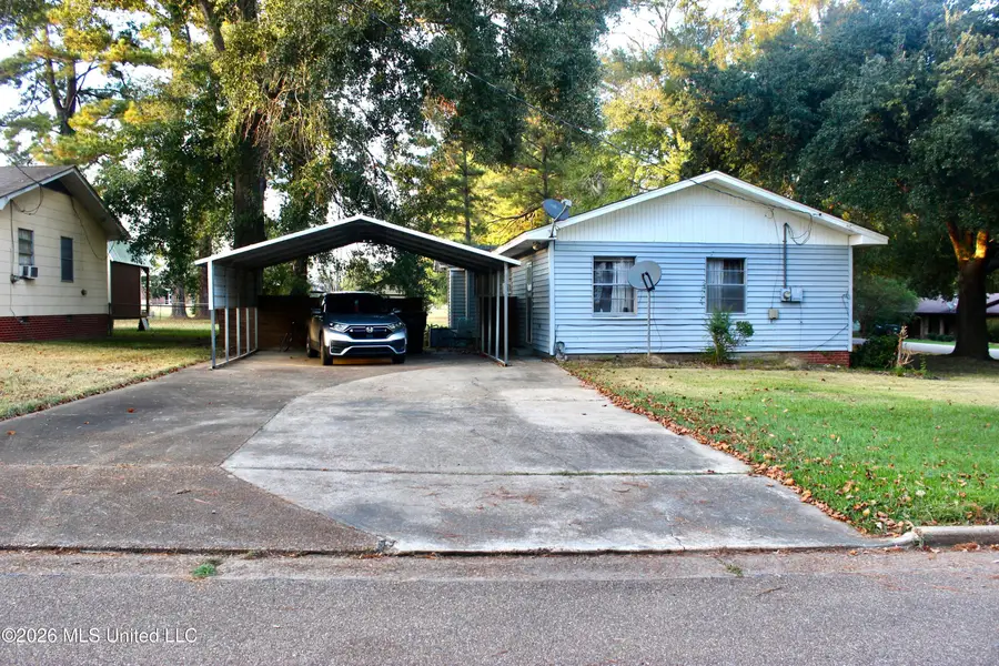 422 Weems Drive, Canton, MS 39046 - #3