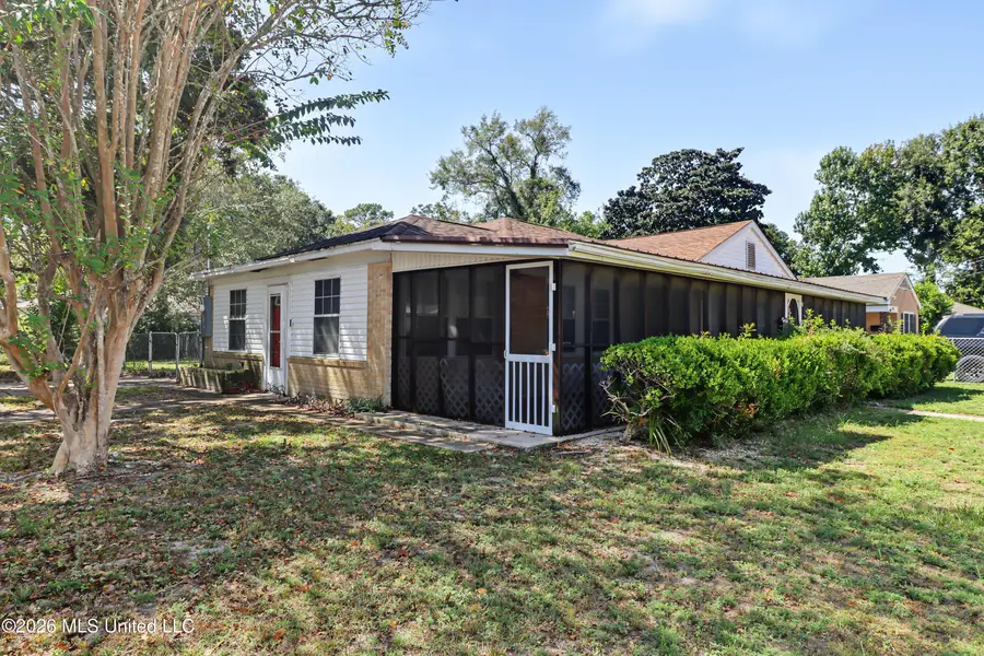 1713 State Street, Biloxi, MS 39531 - #2