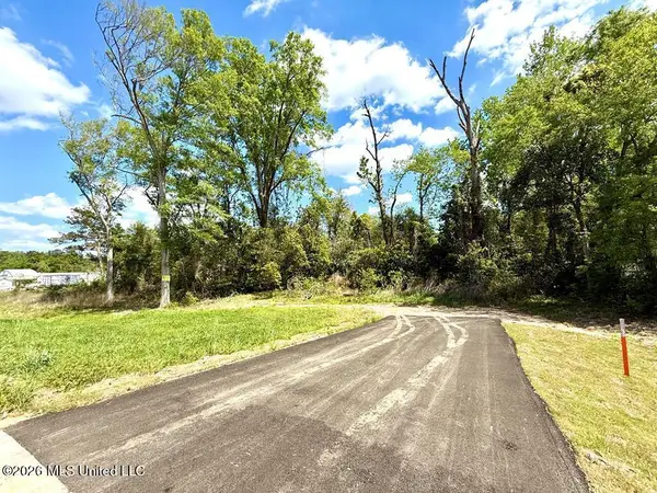 714 N Curran Avenue, Picayune, MS 39466