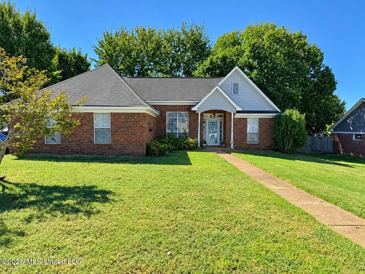 9635 N Geneva Loop, Olive Branch, MS 38654 - #1