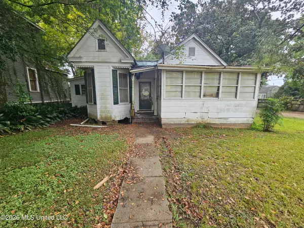 500 B Street, Natchez, MS 39120