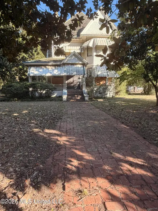 118 Grand Avenue, Yazoo City, MS 39194